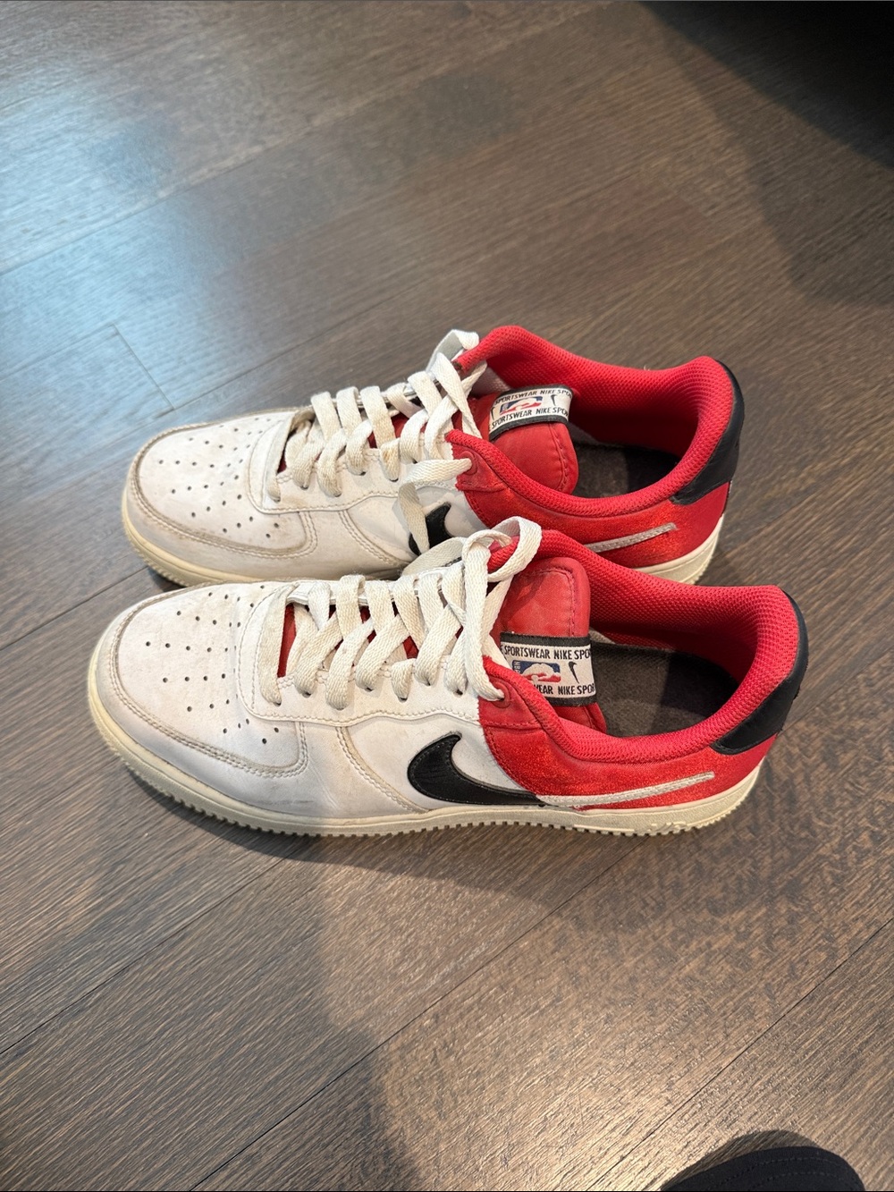Nike White, Red & Black Low-Top Sneakers